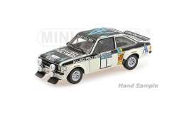 Ford - RS 1800 1975 white/black - 1:18 - Minichamps - 155758701 - mc155758701 | Tom's Modelauto's Ford - RS 1800 1975 white/black - 1:18 - Minichamps - 155758701 - mc155758701 | Tom's Modelauto's