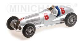 Mercedes Benz  - W125 1937 silver - 1:18 - Minichamps - 155373106 - mc155373106 | Toms Modelautos