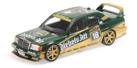 Mercedes Benz  - 190E 1992 green/gold - 1:18 - Minichamps - 155923618 - mc155923618 | Toms Modelautos