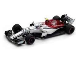 Alfa Romeo Sauber - C37 2018 white - 1:43 - Spark - s6055 - spas6055 | Toms Modelautos