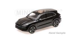 Porsche - Cayenne 2017 black - 1:18 - Minichamps - 155066070 - mc155066070 | Toms Modelautos Porsche - Cayenne 2017 black - 1:18 - Minichamps - 155066070 - mc155066070 | Toms Modelautos
