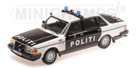 Volvo  - 240 GL 1986 white/black - 1:18 - Minichamps - 155171496 - mc155171496 | Toms Modelautos