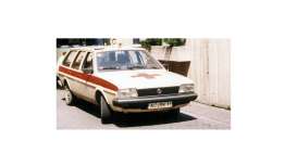 Volkswagen  - Passat 1980 white/red - 1:18 - Minichamps - 155057090 - mc155057090 | Toms Modelautos