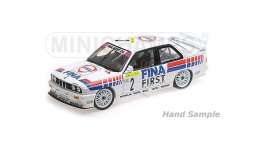 BMW  - M3 1992 white/red/blue - 1:12 - Minichamps - 125922002 - mc125922002 | Toms Modelautos
