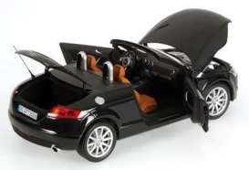 Audi  - TT 2006 metallic black - 1:18 - Minichamps - 100015030 - mc100015030 | Toms Modelautos