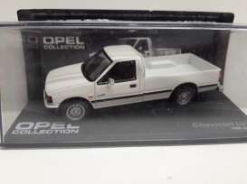 Chevrolet - LUV white - 1:43 - Magazine Models - Ope109 - MagOpe109 | Tom's Modelauto's Chevrolet - LUV white - 1:43 - Magazine Models - Ope109 - MagOpe109 | Tom's Modelauto's