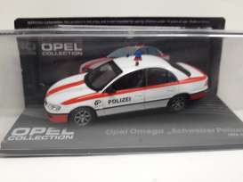 Opel - Omega white/red - 1:43 - Magazine Models - Ope117 - MagOpe117 | Tom's Modelauto's Opel - Omega white/red - 1:43 - Magazine Models - Ope117 - MagOpe117 | Tom's Modelauto's