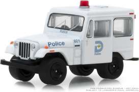 Jeep - DJ5 1977 white/blue - 1:64 - GreenLight - 42860B - gl42860B | Tom's Modelauto's Jeep - DJ5 1977 white/blue - 1:64 - GreenLight - 42860B - gl42860B | Tom's Modelauto's