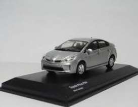 Toyota  - Prius silver - 1:64 - Kyosho - 7042A10 - kyo7042A10 | Toms Modelautos