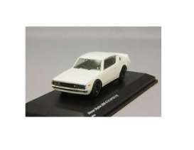 Nissan - Skyline white - 1:64 - Kyosho - 7047A3 - kyo7047A3 | Tom's Modelauto's Nissan - Skyline white - 1:64 - Kyosho - 7047A3 - kyo7047A3 | Tom's Modelauto's