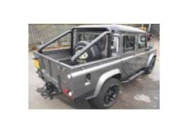 Land Rover  - Defender  grey/black roof - 1:18 - Universal Hobbies - UH3892 | Toms Modelautos