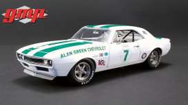 Chevrolet  - Camaro  1967 white/green - 1:18 - GMP - GMP18909 - gmp18909 | Toms Modelautos