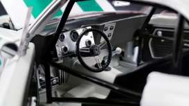 Chevrolet  - Camaro  1967 white/green - 1:18 - GMP - GMP18909 - gmp18909 | Toms Modelautos