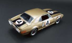 Chevrolet  - 1968 brown - 1:18 - Acme Diecast - acme1805703 | Toms Modelautos