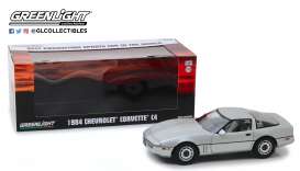 Chevrolet  - Corvette C4  1984 silver metallic - 1:18 - GreenLight - 13534 - gl13534 | Toms Modelautos