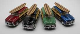 Ford  - Woody Wagon  1949 various - 1:36 - Kinsmart - 5402DS - KT5402DS | Toms Modelautos