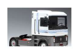 Renault  - Magnum 1992 white/blue - 1:43 - IXO Models - tr026 - ixtr026 | Toms Modelautos