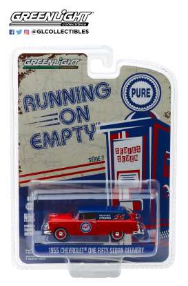 Chevrolet - Sedan Delivery 1955 red/blue - 1:64 - GreenLight - 41070A - gl41070A | Tom's Modelauto's Chevrolet - Sedan Delivery 1955 red/blue - 1:64 - GreenLight - 41070A - gl41070A | Tom's Modelauto's