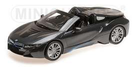 BMW  - I8 Roadster 2017 grey metallic - 1:18 - Minichamps - 155027030 - mc155027030 | Toms Modelautos