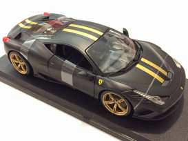 Ferrari  - 458 Speciale 2017 matt black/gold - 1:18 - Maisto - 160020bk - mai160020bk | Toms Modelautos