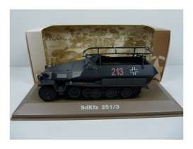 Military Vehicles - SDKFZ 251/3 Commande 1940 green/black - 1:43 - Magazine Models - MILBL39 - magMILBL39 | Tom's Modelauto's Military Vehicles - SDKFZ 251/3 Commande 1940 green/black - 1:43 - Magazine Models - MILBL39 - magMILBL39 | Tom's Modelauto's
