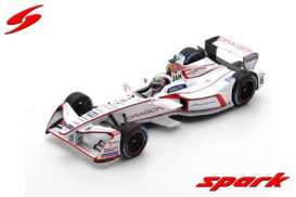 Dragon  - 2017 white - 1:43 - Spark - s5945 - spas5945 | Toms Modelautos
