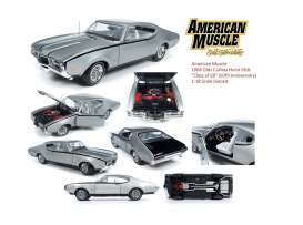 Oldsmobile - Hurst Cutlass 1968 silver - 1:18 - Auto World - AMM1143 - AMM1143 | Toms Modelautos Oldsmobile - Hurst Cutlass 1968 silver - 1:18 - Auto World - AMM1143 - AMM1143 | Toms Modelautos