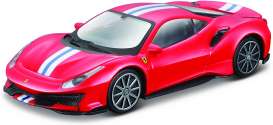 Ferrari  - 488 Pista red/white/black - 1:43 - Bburago - 36052 - bura36052 | Toms Modelautos