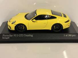 Porsche  - 911 2018 yellow - 1:43 - Minichamps - 410067421 - mc410067421 | Toms Modelautos
