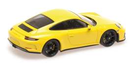 Porsche  - 911 2018 yellow - 1:43 - Minichamps - 410067421 - mc410067421 | Toms Modelautos