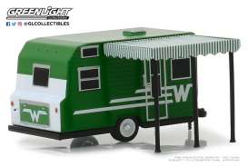 Winnebago - 1965 green/white - 1:64 - GreenLight - 34060D - gl34060D | Tom's Modelauto's Winnebago - 1965 green/white - 1:64 - GreenLight - 34060D - gl34060D | Tom's Modelauto's