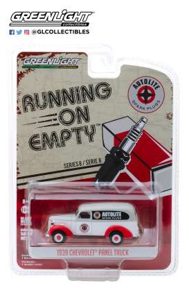 Chevrolet - Panel Truck 1939 grey/white/red - 1:64 - GreenLight - 41080A - gl41080A | Tom's Modelauto's Chevrolet - Panel Truck 1939 grey/white/red - 1:64 - GreenLight - 41080A - gl41080A | Tom's Modelauto's