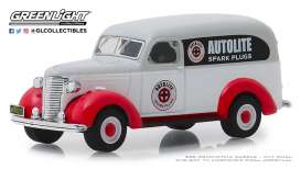Chevrolet - Panel Truck 1939 grey/white/red - 1:64 - GreenLight - 41080A - gl41080A | Tom's Modelauto's Chevrolet - Panel Truck 1939 grey/white/red - 1:64 - GreenLight - 41080A - gl41080A | Tom's Modelauto's