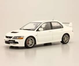 Mitsubishi  - Lancer 2019 white - 1:18 - Kyosho - AC11112 - kyoAC11112 | Toms Modelautos