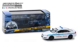 Chevrolet  - Impala 2010 white/blue - 1:43 - GreenLight - 86166 - gl86166 | Toms Modelautos