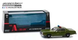 Plymouth  - Fury 1977 army green - 1:43 - GreenLight - 86556 - gl86556 | Toms Modelautos