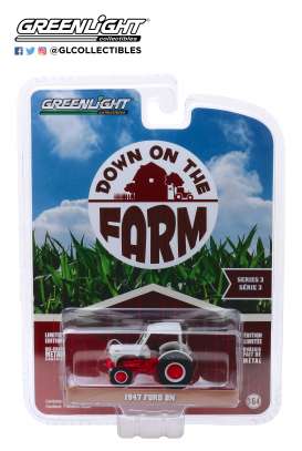 Ford  - 8N Tractor 1947 white/red - 1:64 - GreenLight - 48030A - gl48030A | Toms Modelautos