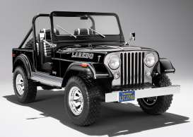 Jeep  - CJ-7 Laredo 1976 black - 1:18 - MCG - 18108 - MCG18108 | Toms Modelautos