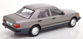 Mercedes Benz  - 300D (W124) 1984 grey - 1:18 - MCG - 18100 - MCG18100 | Toms Modelautos