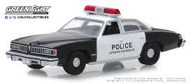 Pontiac - Le Mans 1977 black/white - 1:64 - GreenLight - 42880B - gl42880B | Tom's Modelauto's Pontiac - Le Mans 1977 black/white - 1:64 - GreenLight - 42880B - gl42880B | Tom's Modelauto's