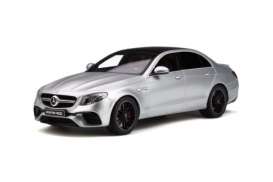 Mercedes Benz - AMG E63S silver - 1:18 - GT Spirit - GT230 - GT230 | Tom's Modelauto's Mercedes Benz - AMG E63S silver - 1:18 - GT Spirit - GT230 - GT230 | Tom's Modelauto's