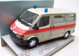 Ford  - Transit *Notarzt* creme/red - 1:35 - Schabak - post - schabakTransitartz | Toms Modelautos