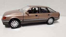 Ford  - Scorpio brons/chrome - 1:24 - Schabak - 1500 - schabak1500bs-ch | Toms Modelautos