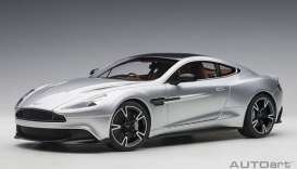 Aston Martin  - Vanquish silver - 1:18 - AutoArt - 70272 - autoart70272 | Toms Modelautos