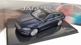 Jaguar  - XJ blue - 1:43 - IXO Models - JDXJCS - ixJDXJCS | Toms Modelautos