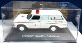 Chevrolet  - Veraneio white/red - 1:43 - Magazine Models - magVSB02 | Toms Modelautos