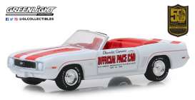 Chevrolet - Camaro 1969 white/red - 1:64 - GreenLight - 30082 - gl30082 | Tom's Modelauto's Chevrolet - Camaro 1969 white/red - 1:64 - GreenLight - 30082 - gl30082 | Tom's Modelauto's