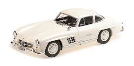 Mercedes Benz  - 300SL 1955 white - 1:18 - Minichamps - 110037217 - mc110037217 | Toms Modelautos