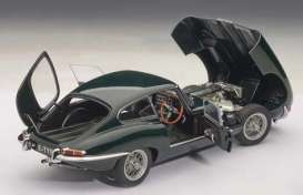 Jaguar  - E-Type series I 3.8ltr green - 1:18 - AutoArt - 73612 - autoart73612 | Toms Modelautos