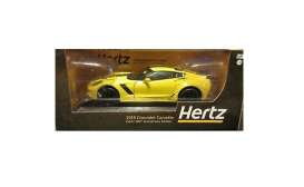 Chevrolet  - Corvette  2019 yellow/black - 1:24 - GreenLight - 51241 - gl51241 | Toms Modelautos